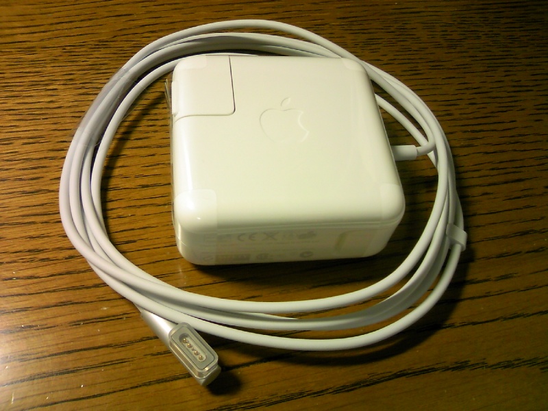 11インチ新型MacBook Air (Late 2010)レビュー！- 開封の儀編 - | フリーソフト,Windows PC活用情報局